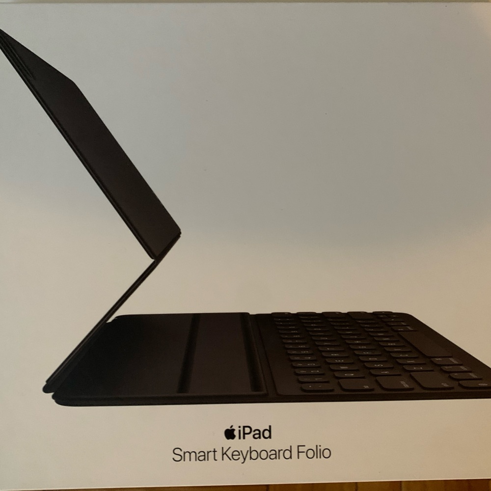 Apple iPad Smart Keyboard Folio - Black